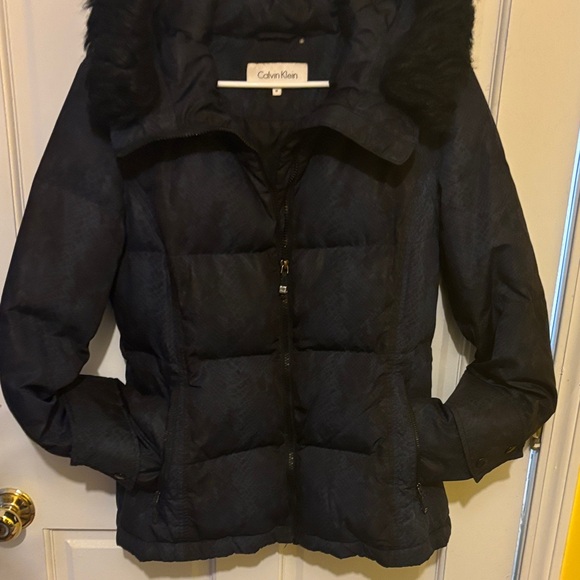 Calvin Klein Dark Puffer Jacket with Faux Fur Trim - Picture 5 of 15